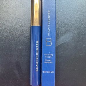 NWT Beautycounter Volumizing Mascara.